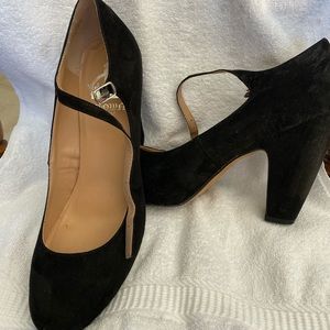 Crown vintage black heels 9.5
